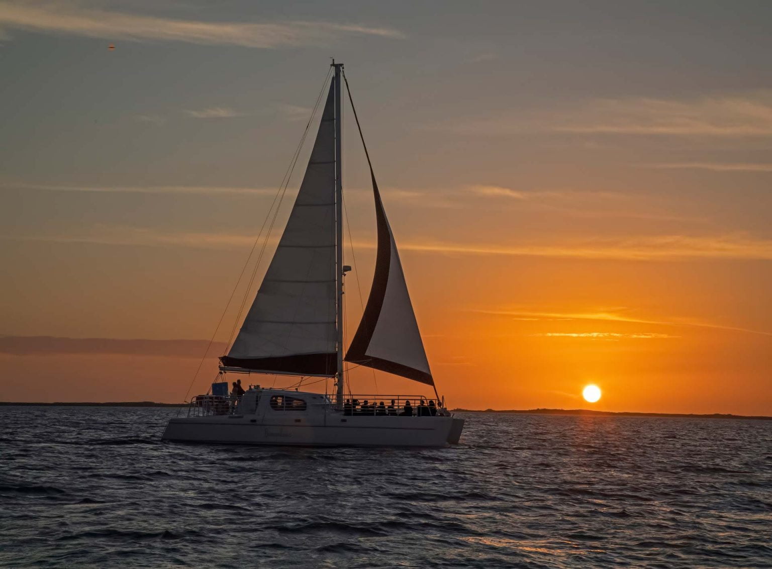 sailboat cruise key largo